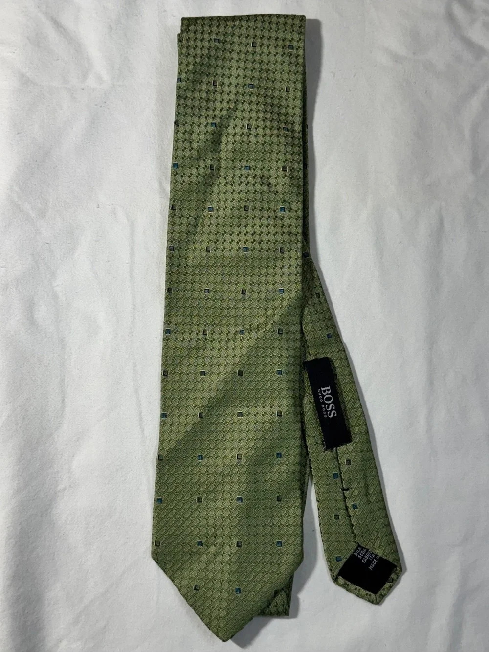 Hugo Boss Light Green Silk Tie with Subtle Geometric Dots